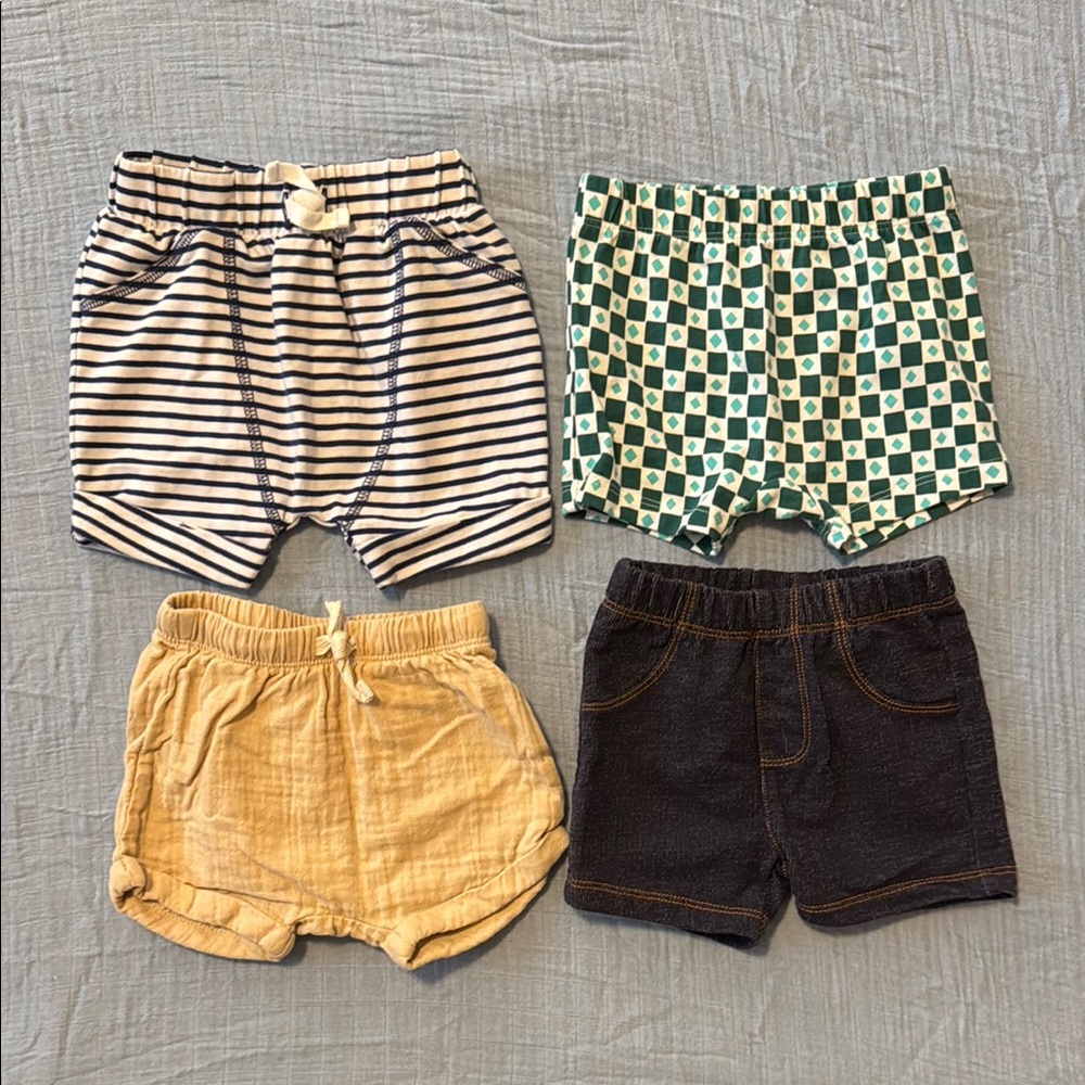 Assorted infant shorts size 3-6m excellent used condition